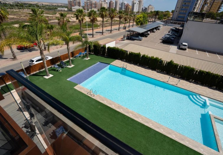 Segunda mano - Apartamento  - Guardamar del Segura - Puerto Deportivo