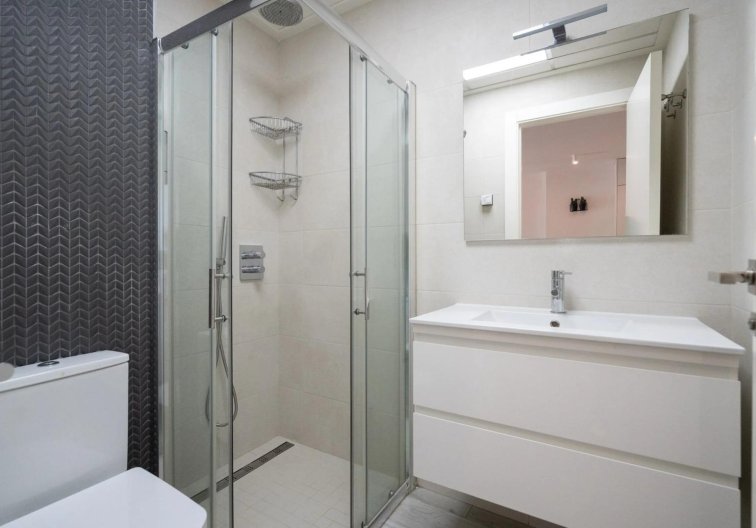 Segunda mano - Apartamento  - Guardamar del Segura - Puerto Deportivo