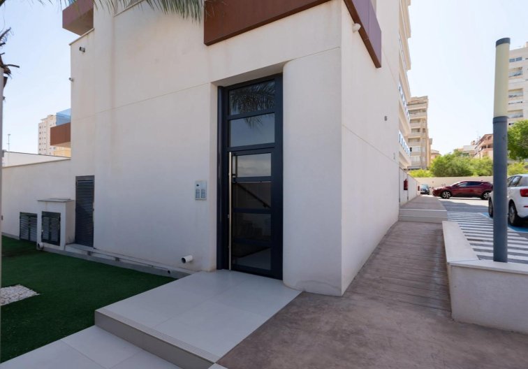 Segunda mano - Apartamento  - Guardamar del Segura - Puerto Deportivo
