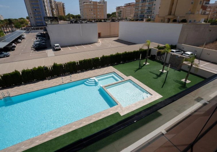 Segunda mano - Apartamento  - Guardamar del Segura - Puerto Deportivo