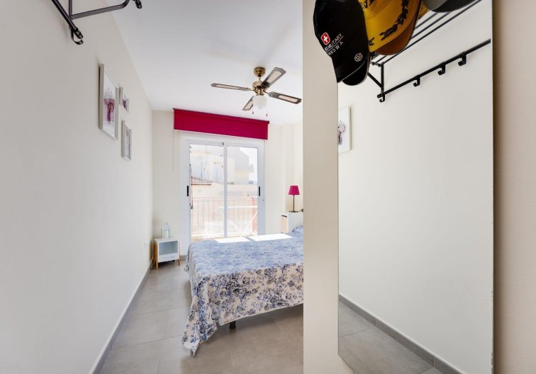 Segunda mano - Apartamento  - Torrevieja - Parque De Las Naciones