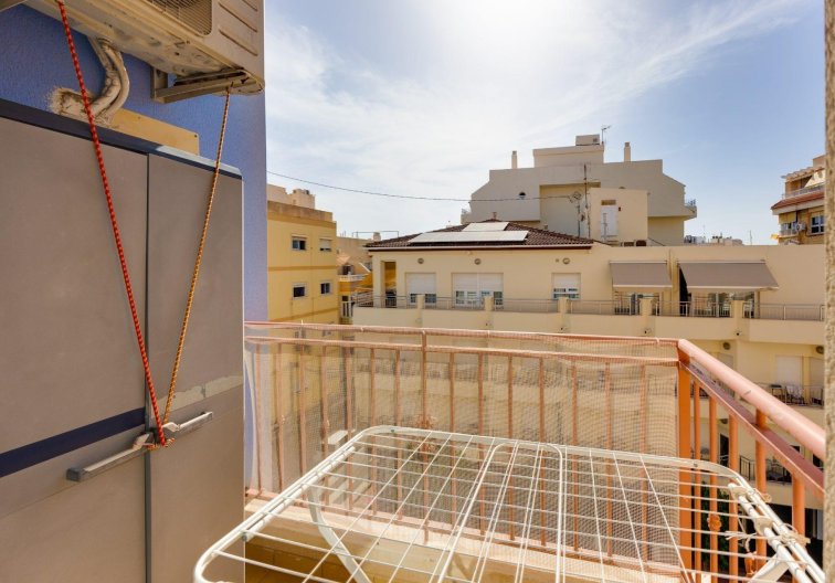 Segunda mano - Apartamento  - Torrevieja - Parque De Las Naciones