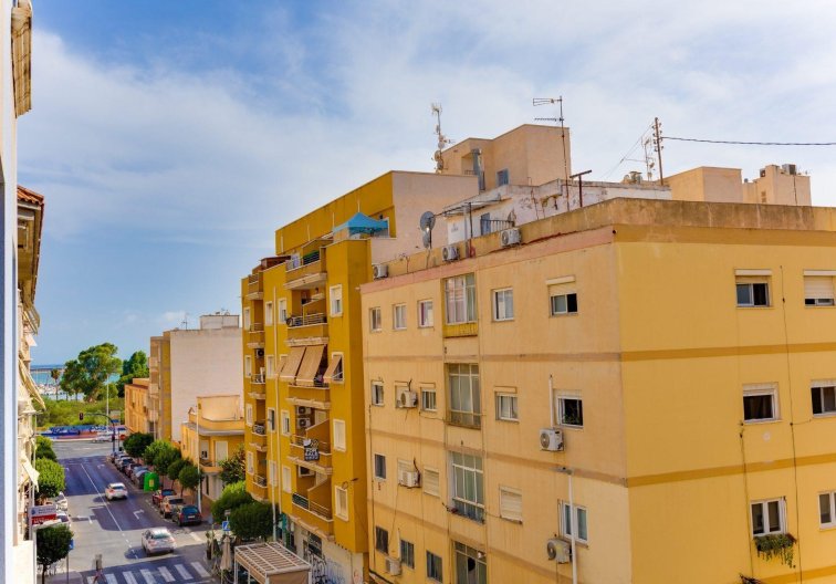 Segunda mano - Apartamento  - Torrevieja - Parque De Las Naciones