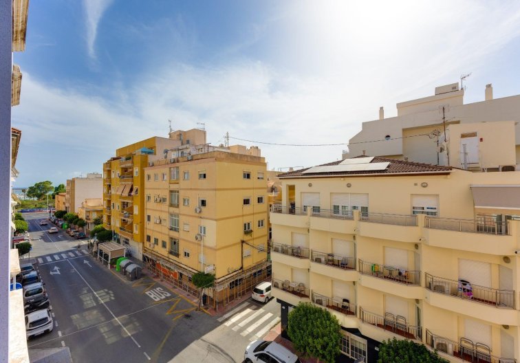 Segunda mano - Apartamento  - Torrevieja - Parque De Las Naciones