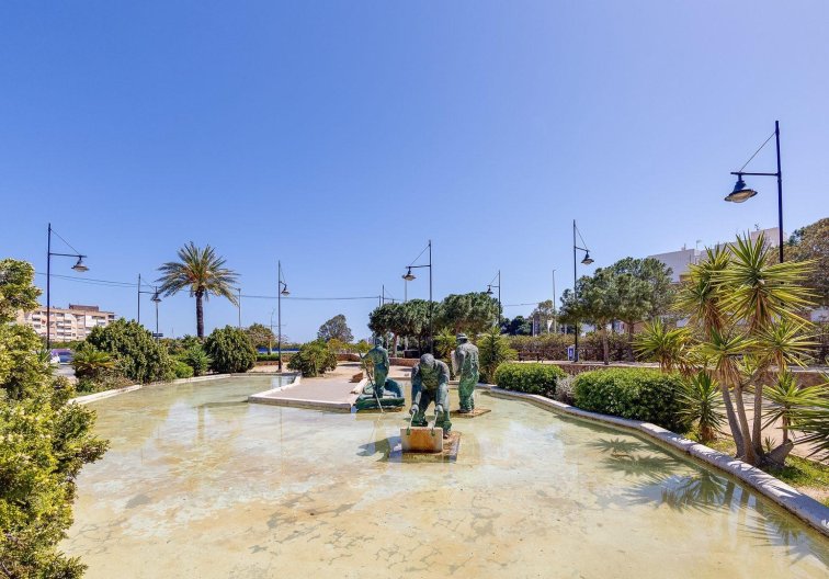 Segunda mano - Apartamento  - Torrevieja - Parque De Las Naciones