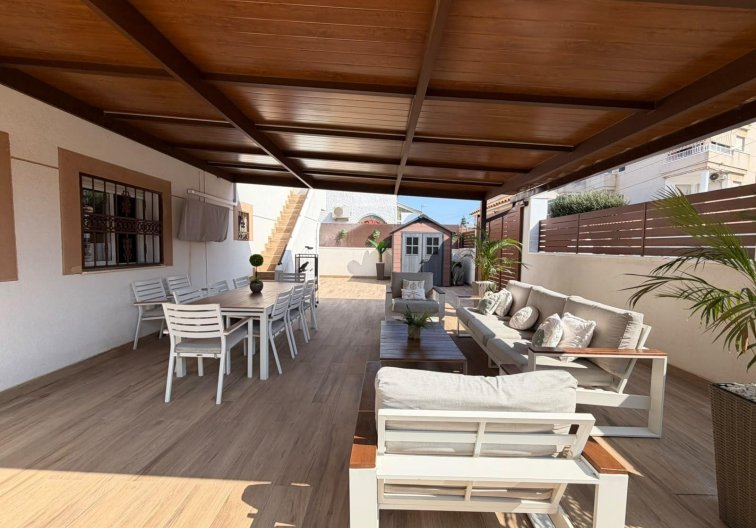 Resale - town house - Torrevieja - Nueva Torrevieja