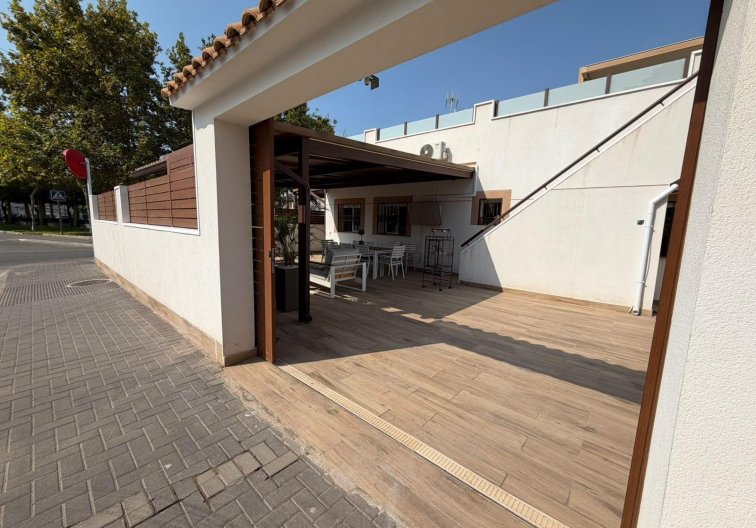 Resale - town house - Torrevieja - Nueva Torrevieja
