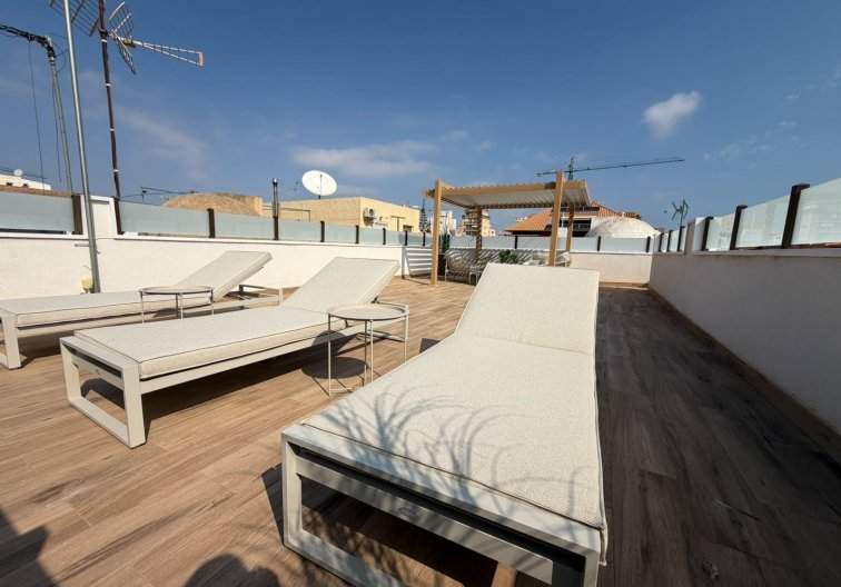 Resale - town house - Torrevieja - Nueva Torrevieja