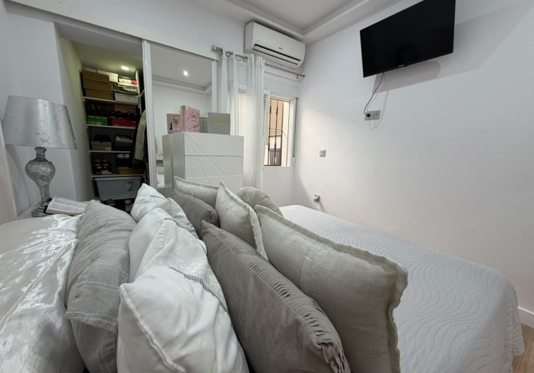 Resale - town house - Torrevieja - Nueva Torrevieja