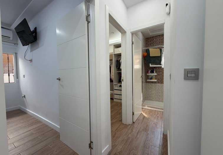 Resale - town house - Torrevieja - Nueva Torrevieja
