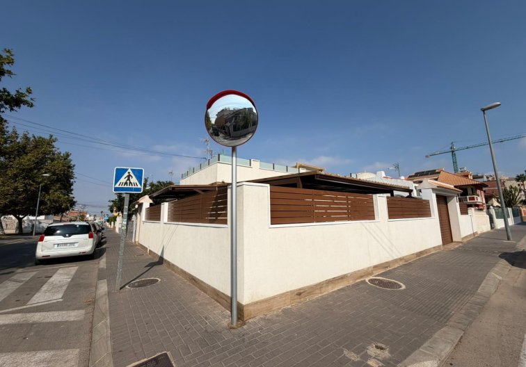 Resale - town house - Torrevieja - Nueva Torrevieja