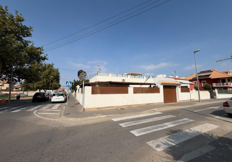 Resale - town house - Torrevieja - Nueva Torrevieja