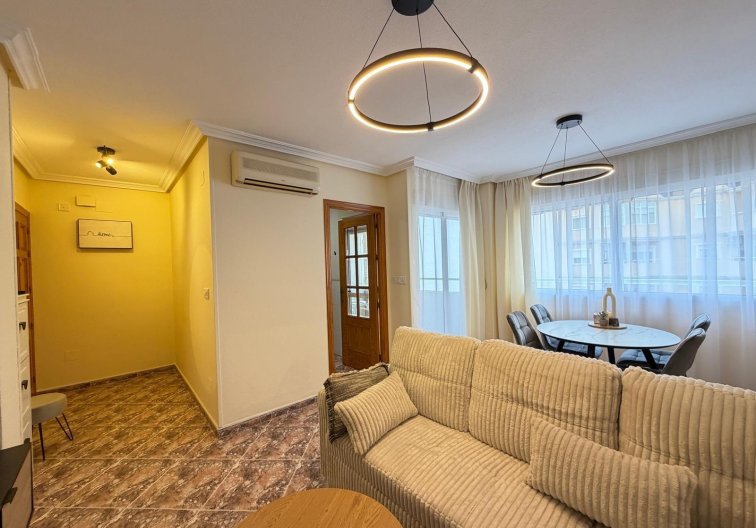 Wiederverkauf - Wohnung - Torrevieja - Centro