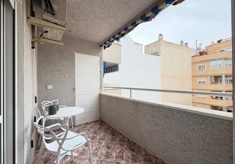 Wiederverkauf - Wohnung - Torrevieja - Centro