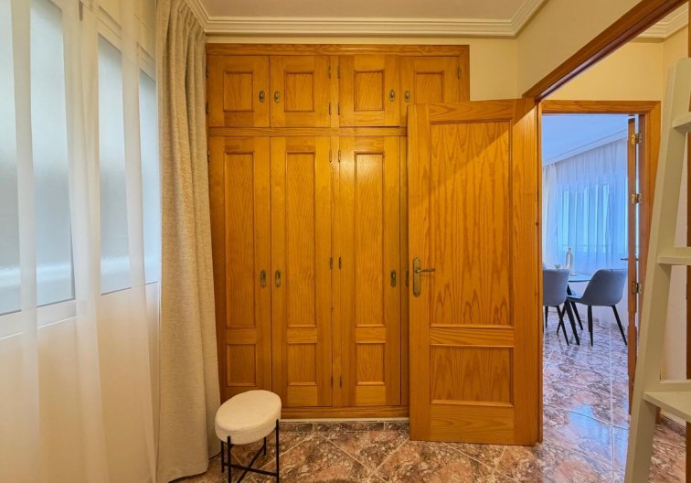 Wiederverkauf - Wohnung - Torrevieja - Centro