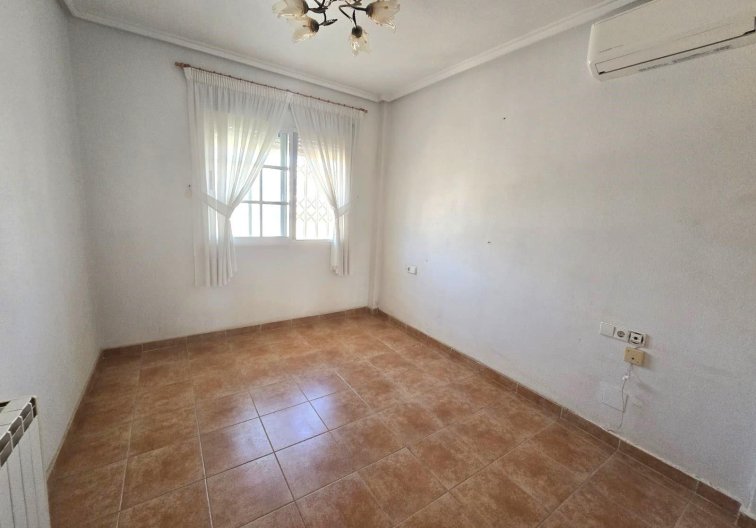 Segunda mano - villa - Torrevieja - Los Balcones - Los Altos Del Edén