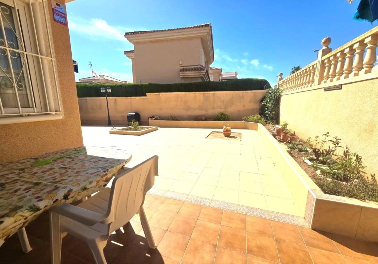 Segunda mano - villa - Torrevieja - Los Balcones - Los Altos Del Edén