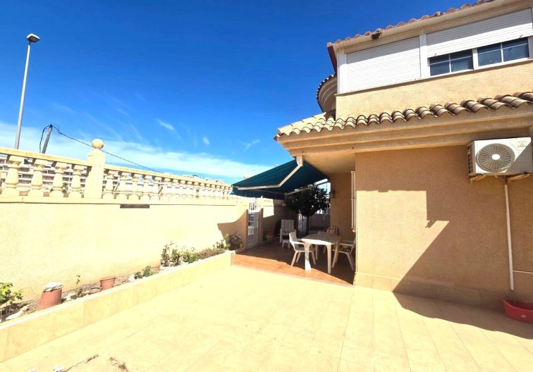 Segunda mano - villa - Torrevieja - Los Balcones - Los Altos Del Edén