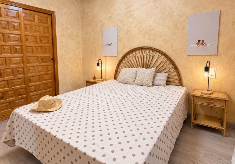 Segunda mano - Apartamento  - Torrevieja - Playa de los Locos