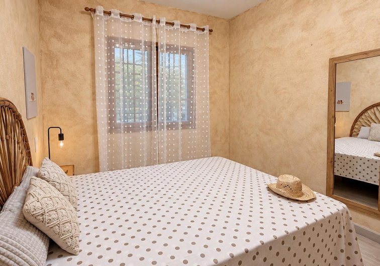 Segunda mano - Apartamento  - Torrevieja - Playa de los Locos