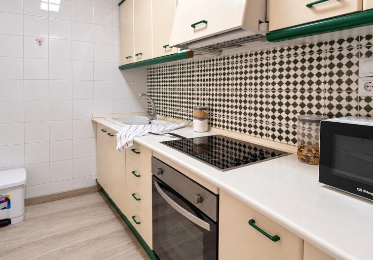 Segunda mano - Apartamento  - Torrevieja - Playa de los Locos