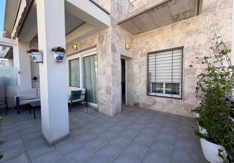 Resale - town house - Torrevieja - Aguas Nuevas