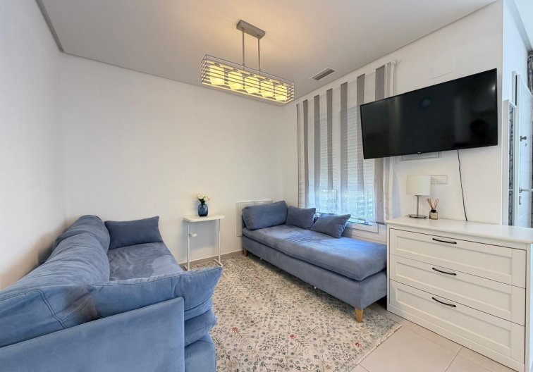 Resale - town house - Torrevieja - Aguas Nuevas