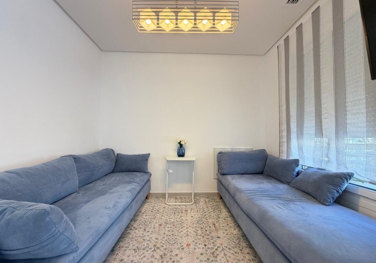 Resale - town house - Torrevieja - Aguas Nuevas