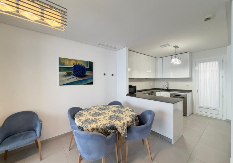 Resale - town house - Torrevieja - Aguas Nuevas