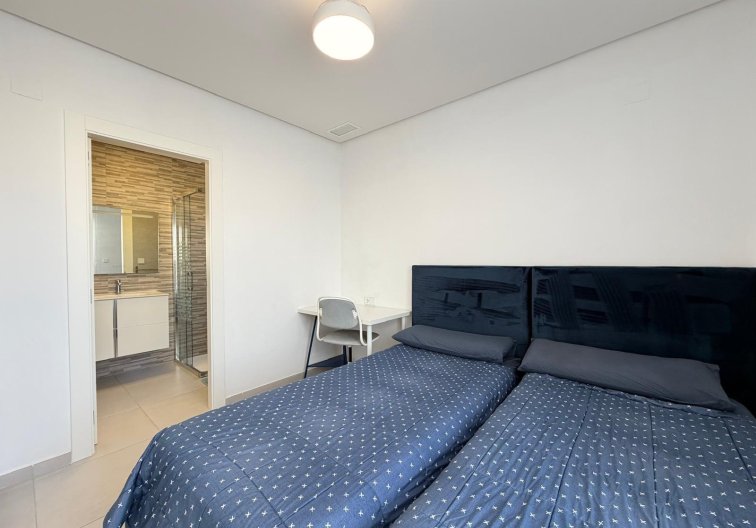 Resale - town house - Torrevieja - Aguas Nuevas
