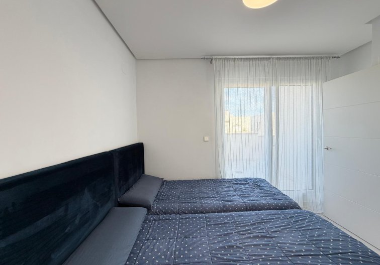 Resale - town house - Torrevieja - Aguas Nuevas