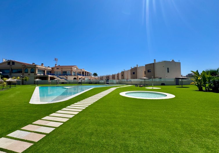 Segunda mano - Apartamento  - Orihuela - Inland