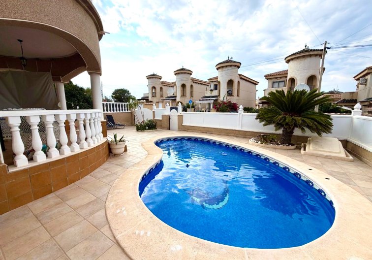 Revente - villa - Orihuela Costa - Costa Blanca