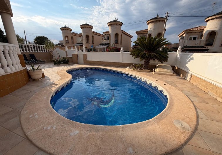 Revente - villa - Orihuela Costa - Costa Blanca