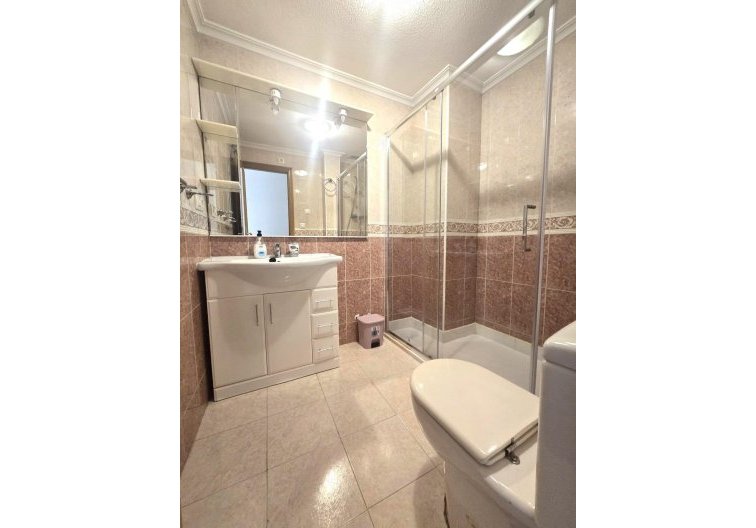 Segunda mano - Apartamento  - Torrevieja - Las Piscinas Naturales