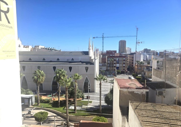 Segunda mano - Apartamento  - Torrevieja - Las Piscinas Naturales
