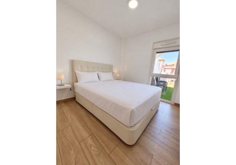 Segunda mano - Apartamento  - Vistabella Golf Entre Naranjos - Inland