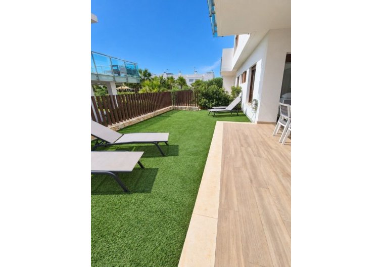 Segunda mano - Apartamento  - Vistabella Golf Entre Naranjos - Inland