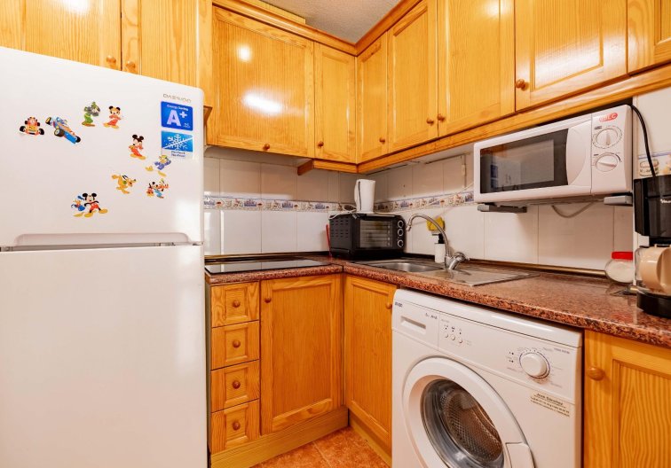 Segunda mano - Apartamento  - Torrevieja - Playa de los Locos