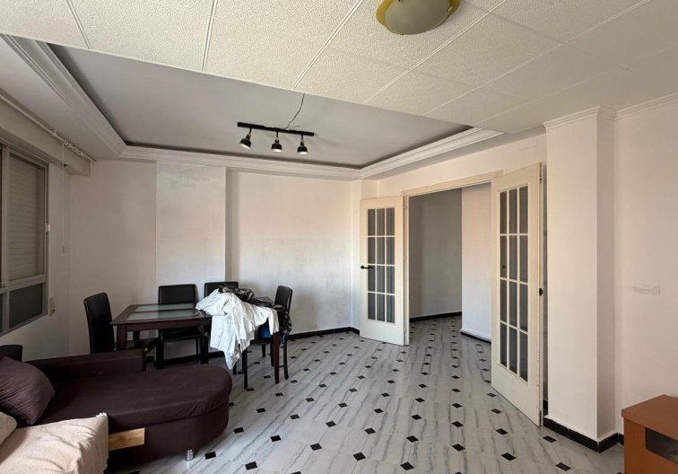 Segunda mano - Apartamento  - Torrevieja - Centro