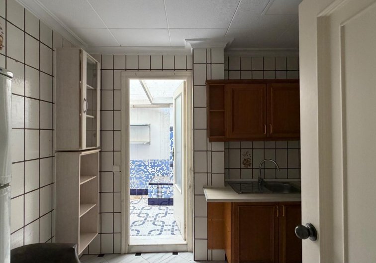 Segunda mano - Apartamento  - Torrevieja - Centro