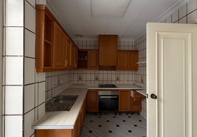Segunda mano - Apartamento  - Torrevieja - Centro
