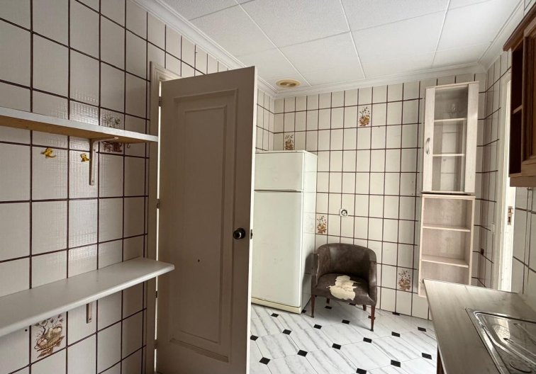 Segunda mano - Apartamento  - Torrevieja - Centro