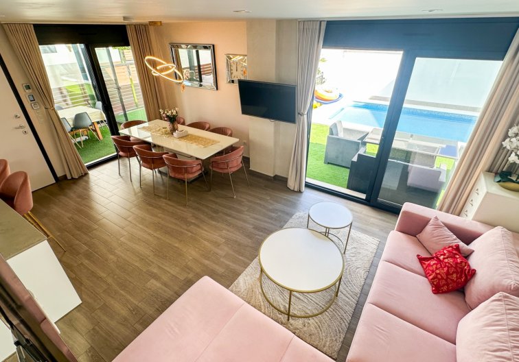 Segunda mano - villa - Torrevieja - Costa Blanca