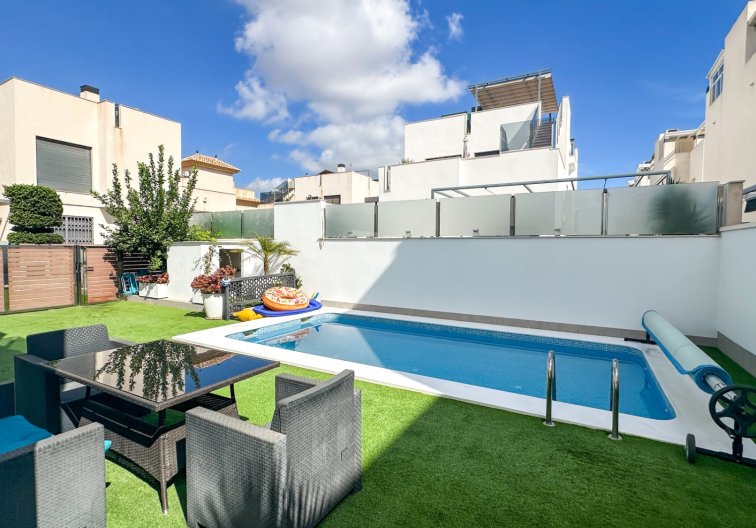 Segunda mano - villa - Torrevieja - Costa Blanca