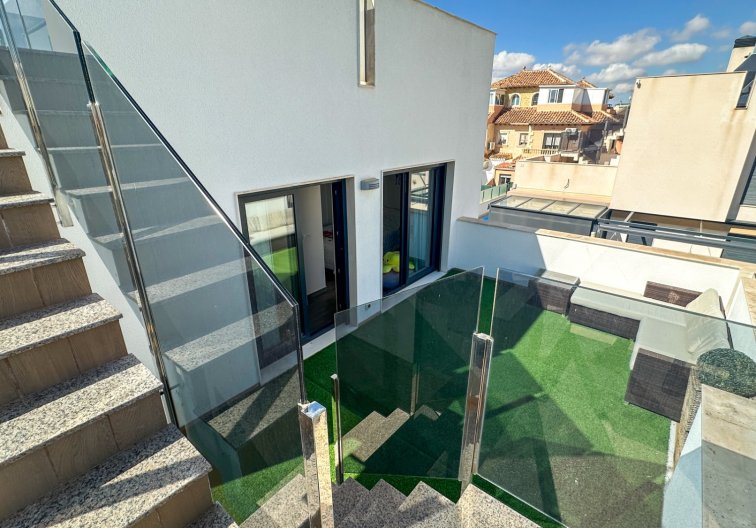 Segunda mano - villa - Torrevieja - Costa Blanca
