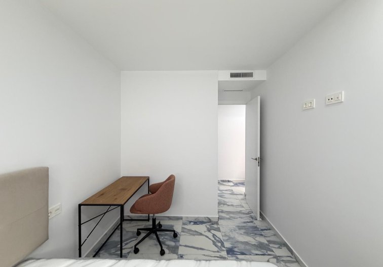 Segunda mano - Apartamento  - Torrevieja - Estacion De Autobuses