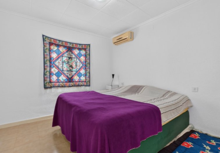 Segunda mano - villa - Torrevieja - Costa Blanca