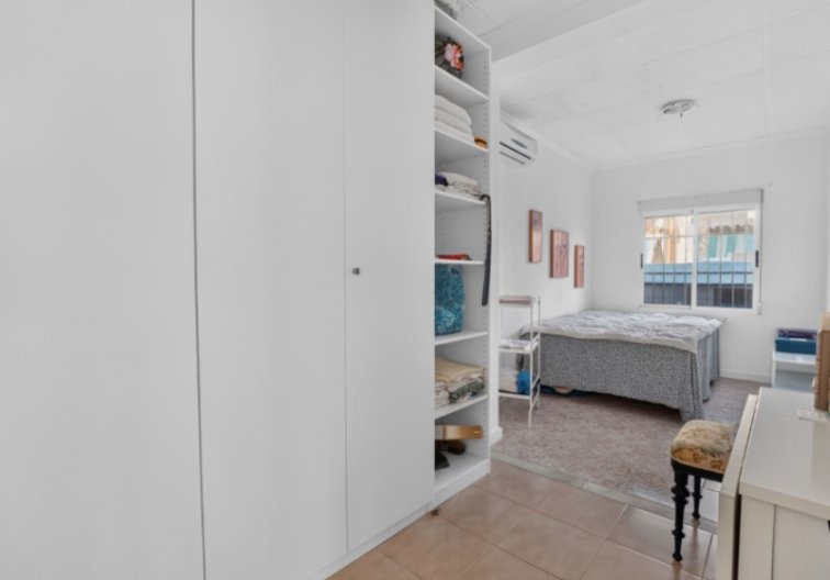 Segunda mano - villa - Torrevieja - Costa Blanca