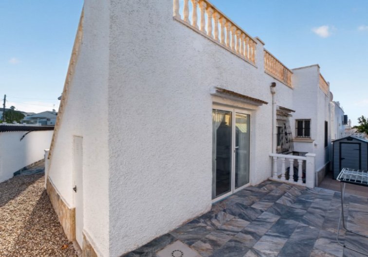 Segunda mano - villa - Torrevieja - Costa Blanca